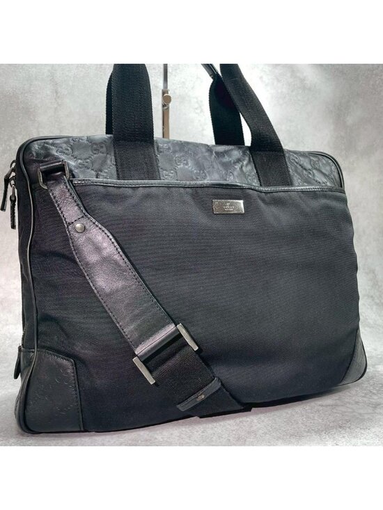 GUCCI - GG Emblem Large Shoulder Bag | Leam Roma - Luxury  Gucci GG Shoulder Bag 2-Way Guccissima Black Leather
